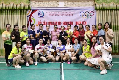 Trường Mầm non Nam Bình tổ chức “Giải cầu lông cán bộ, giáo viên, nhân viên lần thứ nhất ” Chào mừng kỷ niệm 43 năm ngày Nhà giáo Việt Nam (20/11/1982 – 20/11/2025)